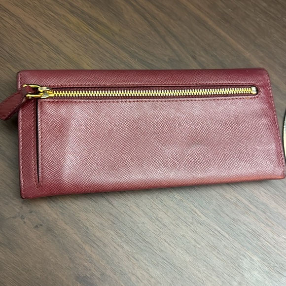 Authentic Prada Long Wallet Saphiano Leather- Burgundy Color - Picture 3 of 8